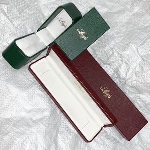 😱FREE😱Two LONG’S Jewelry Boxes (empty)